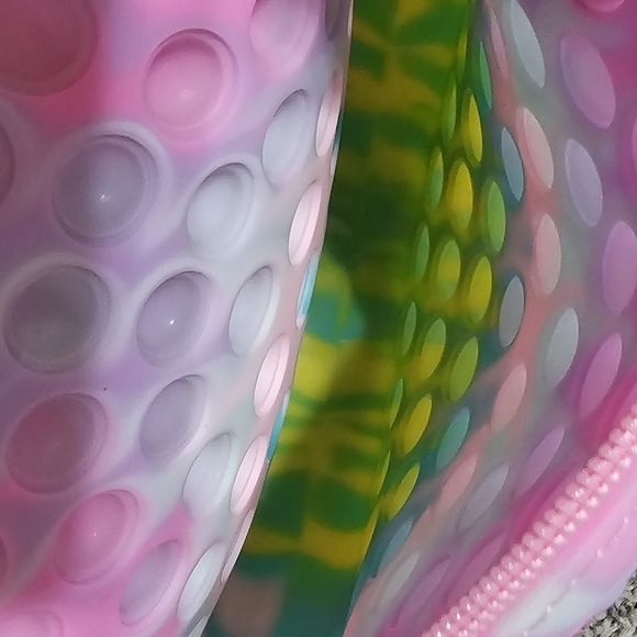 Pop-it Unicorn Purse - NWOT - Picture 3 of 3